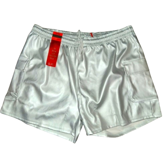 SILVER ☆ BUTTER SOFT ☆ FAUX LEATHER ☆ CARGO POCKET SHORTS ☆ NWT - Picture 2 of 10